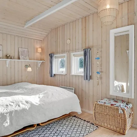 3 Bedroom Lovely In Casa de Férias *