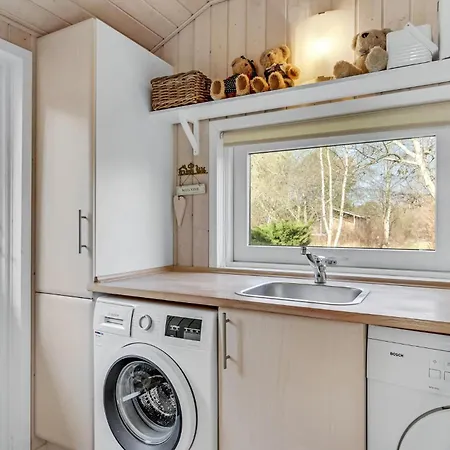 Three-bedroom With A Fireplace In * Melby